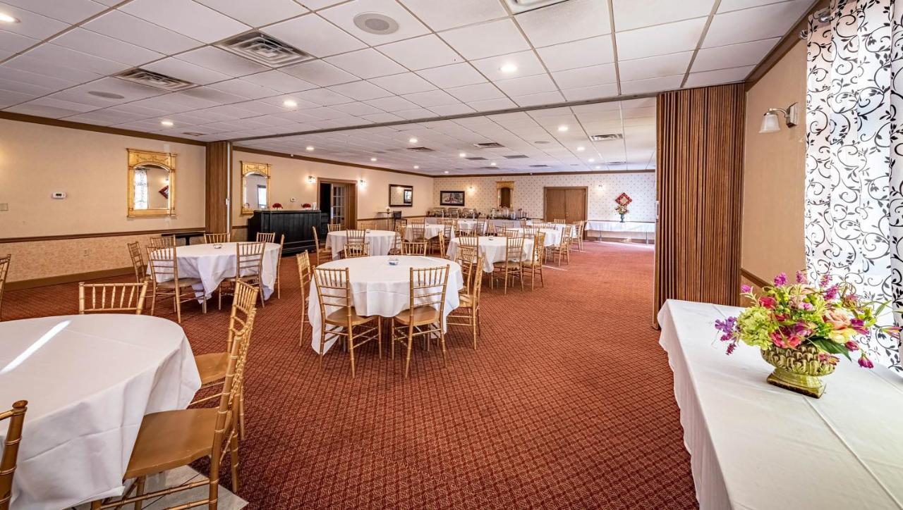 Magnuson Grand Harrisburg Hotel New Cumberland Bagian luar foto